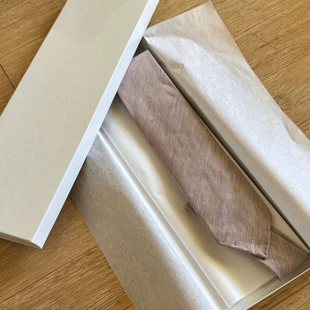 Brioni Pink Linen Tie